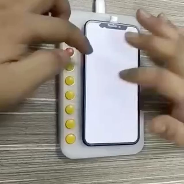 Проверка дисплея iPhone Xs Max перед установкой